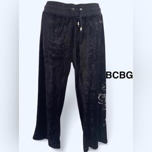BCBG Max Azria Black Velvet Y2K Capri Pants ✨